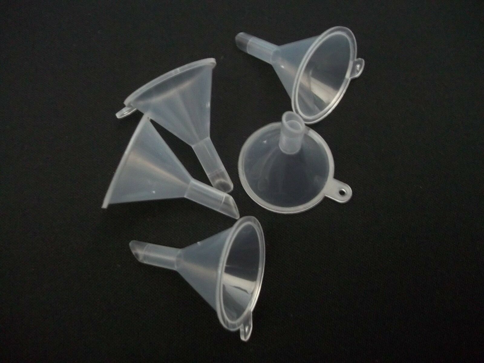 5pcs Small Plastic For Perfume Diffuser Bottle Mini Liquid Oil Funnels